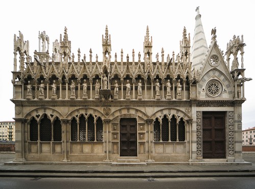 3/ - Trine di marmo / Marble lace. alla scoperta della chiesa della Spina di Pisa / discovering St Mary of the Thorn Chapel in Pisa