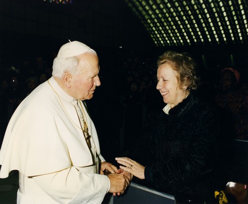 8/ - La memoria � il futuro dei libri. 