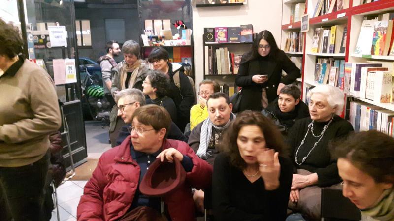 Libreria Antigone piena per L'emersione imprevista